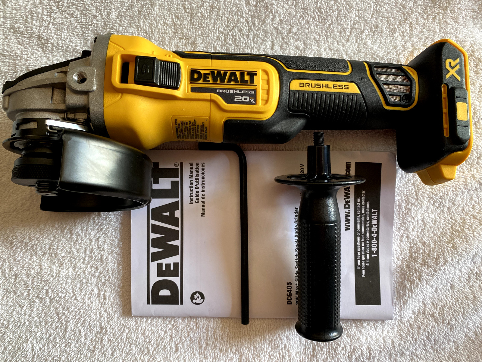 New Dewalt DCG405B 20V 20 Volt Max XR 4-1/2&Prime; Angle Grinder W/ Kickback Brake