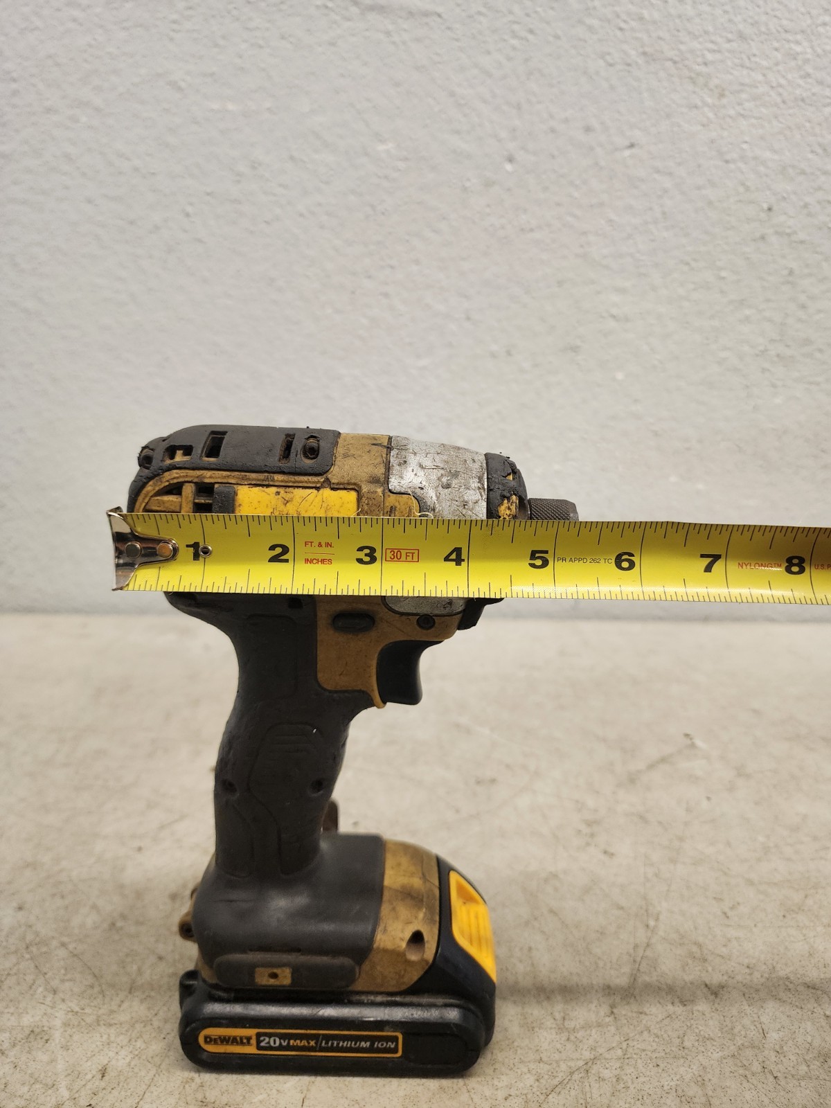 DEWALT DCF887B 20V Impact Driver – Black/Yellow W/ Battery