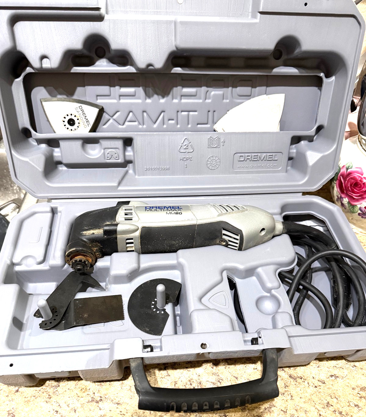 Dremel Multi-Max MM20 Oscillating Multi-Tool Kit Variable Speed Case Blades +