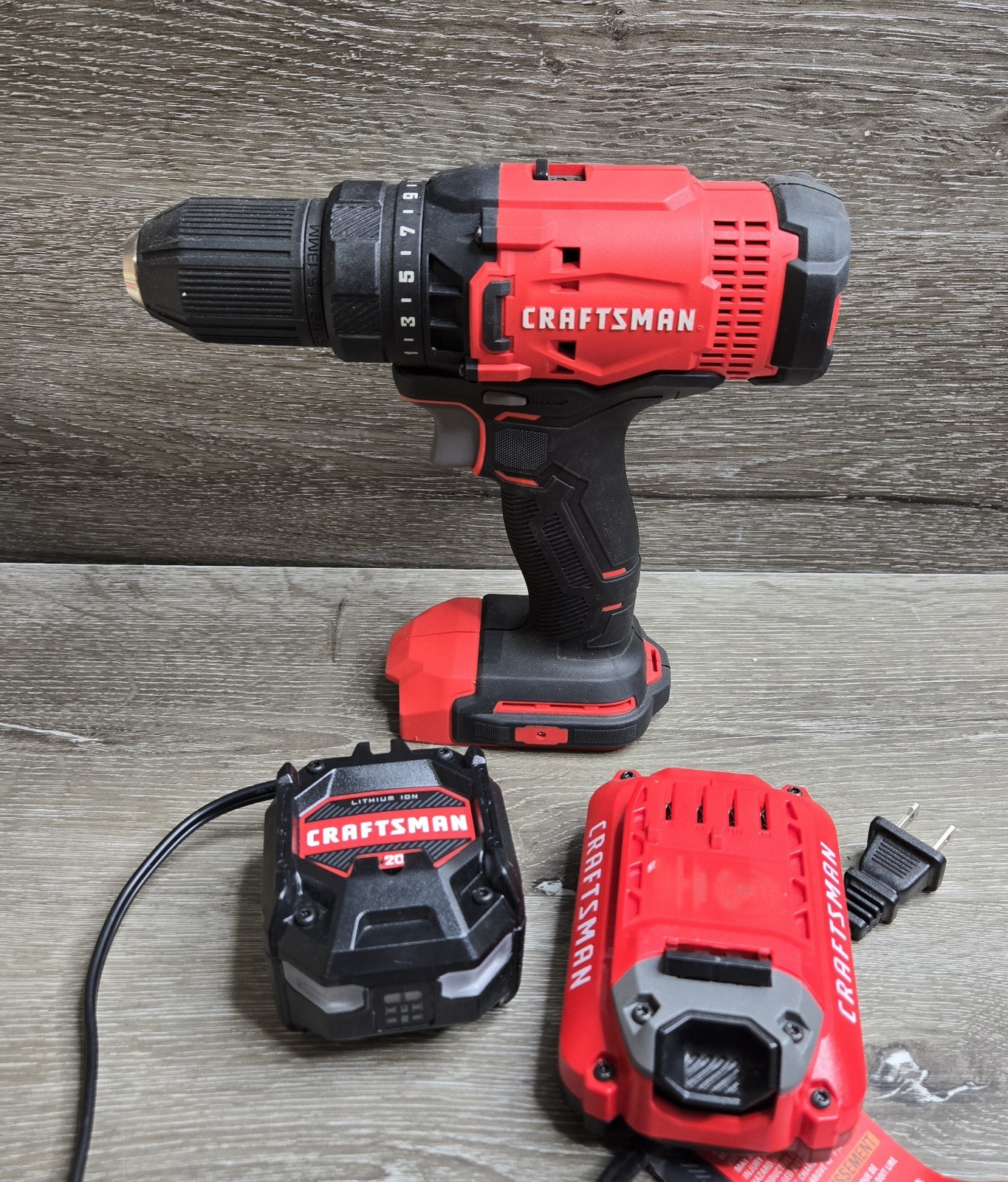 CRAFTSMAN CMCD700 V20 20V MAX Cordless Drill/Driver Kit Battery & Charger