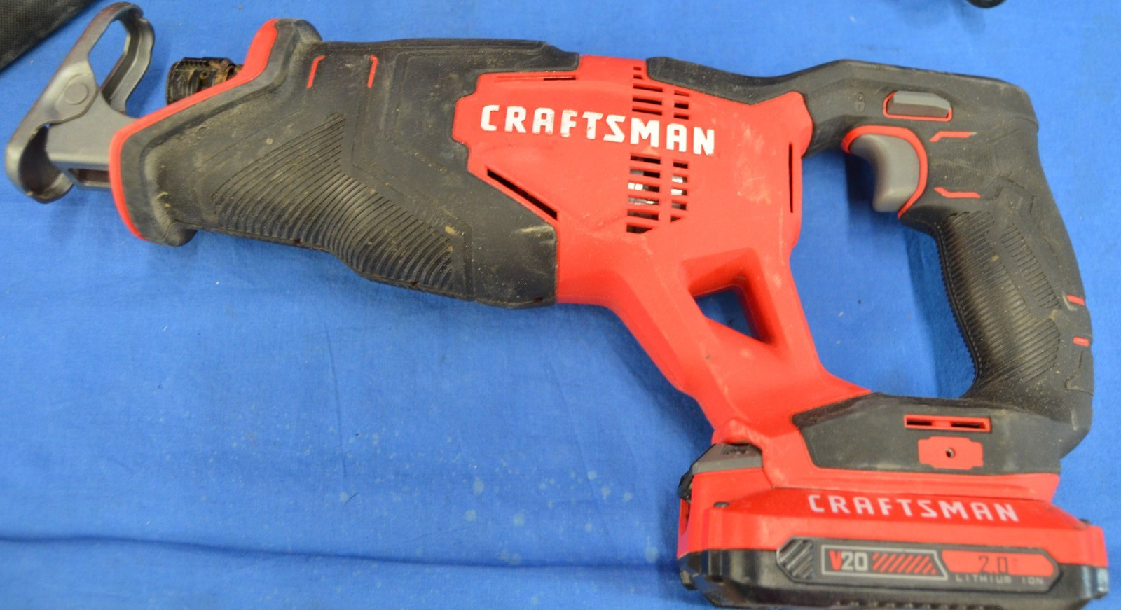 Craftsman tool combo CMCS300 & CMCS500 with 1 battery and carrying bag