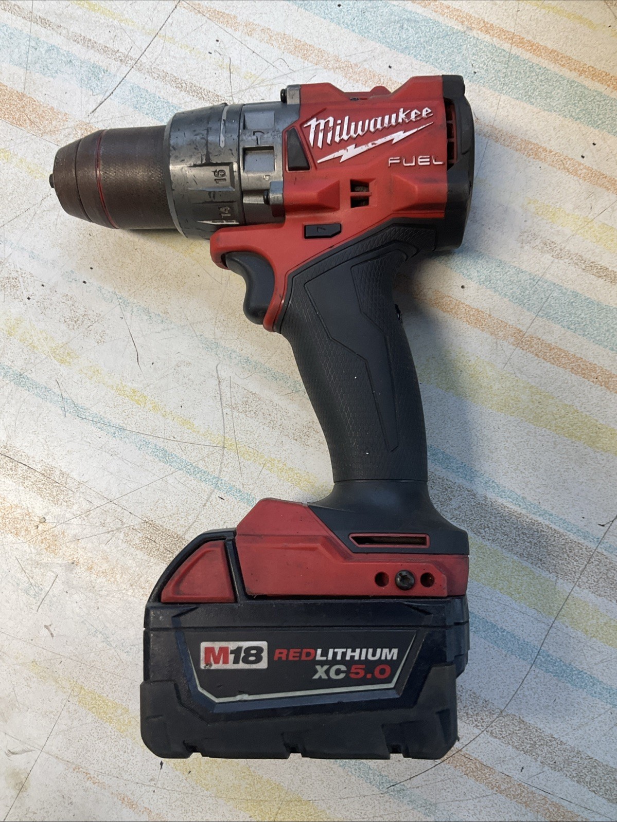 Milwaukee M18 Fuel 1/2” hammer Drill/Driver 2904-20 18V, 5.0Ah Li-Ion Battery