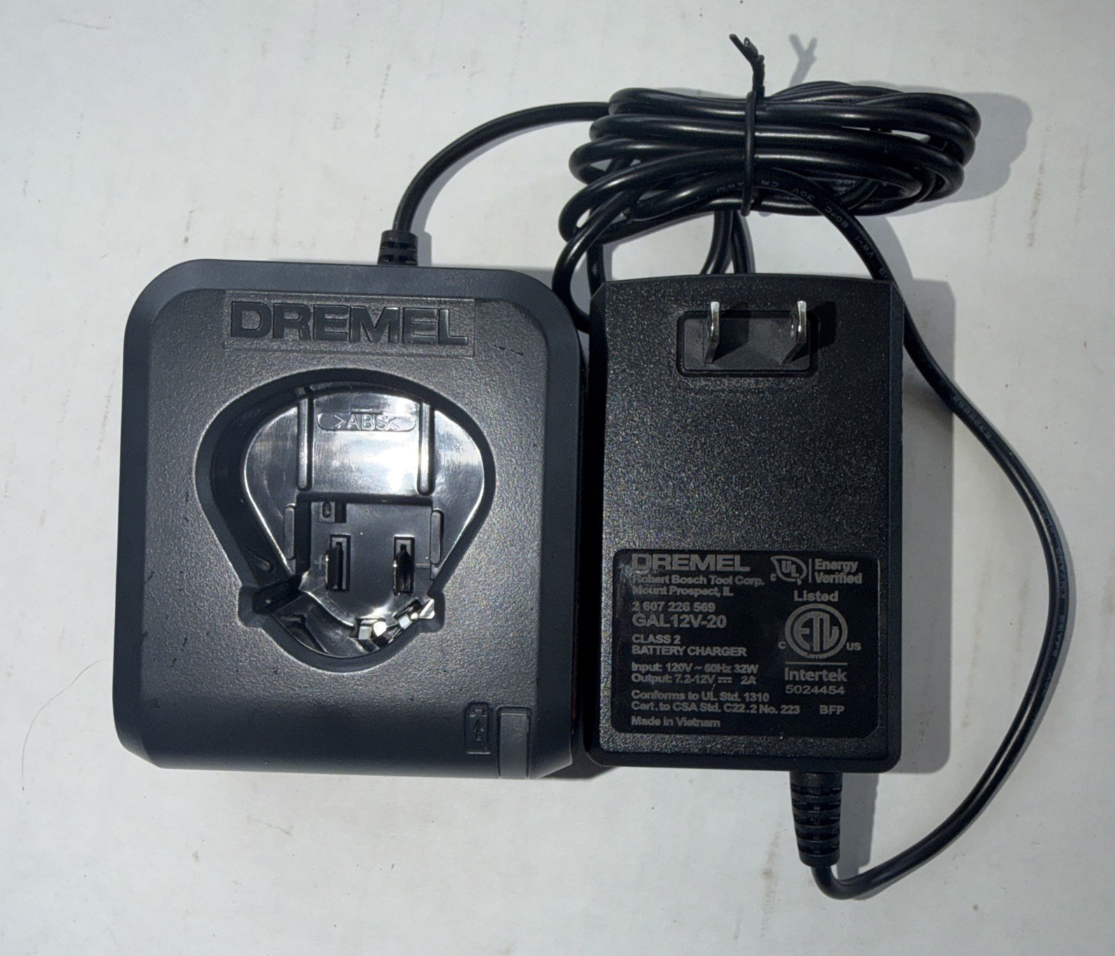 Dremel Model 8240 Cordless Rotary Tool With Accessories And Case