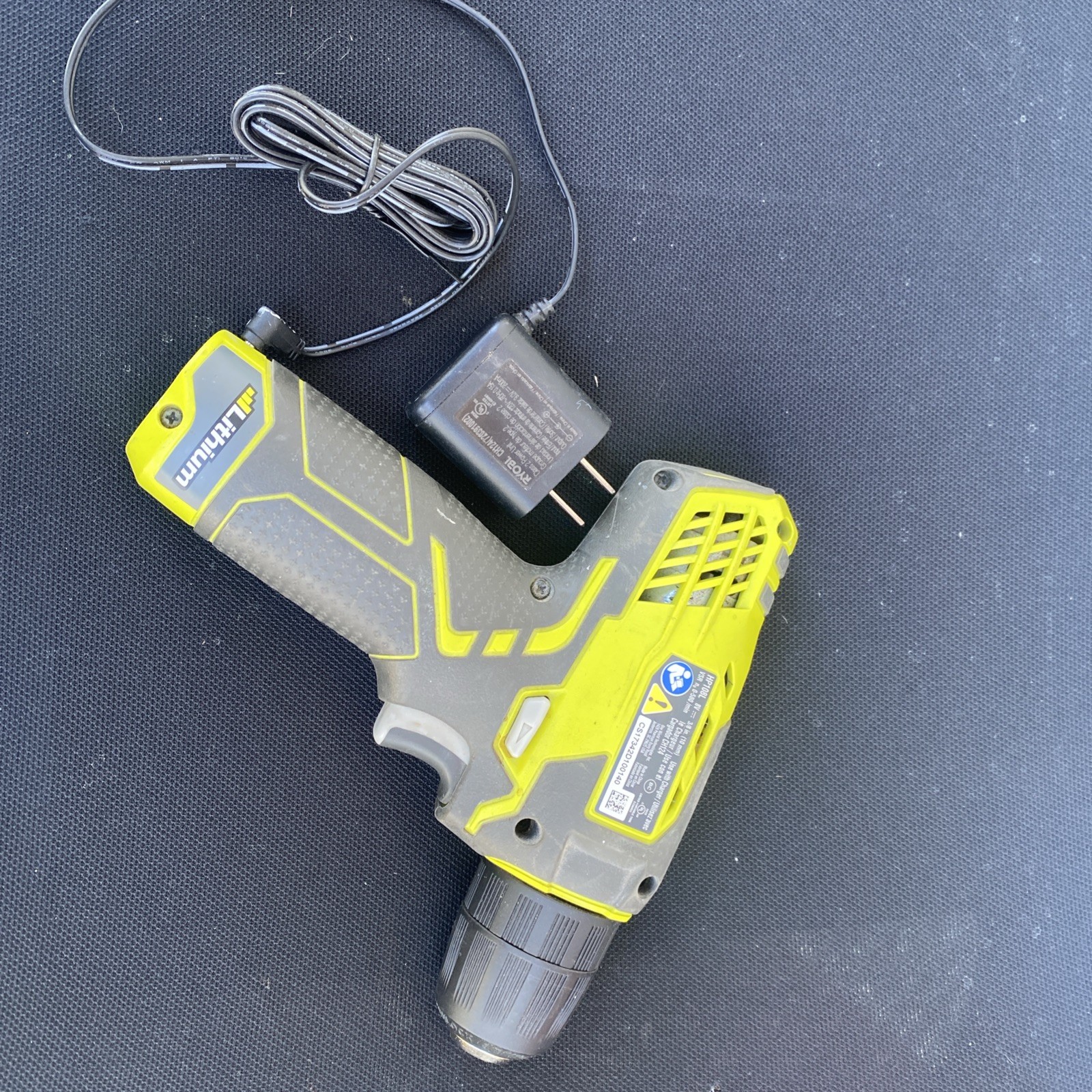 RYOBI HP108L 8V Lithium-Ion 3/8 » Cordless Drill With Charger, Tested Works