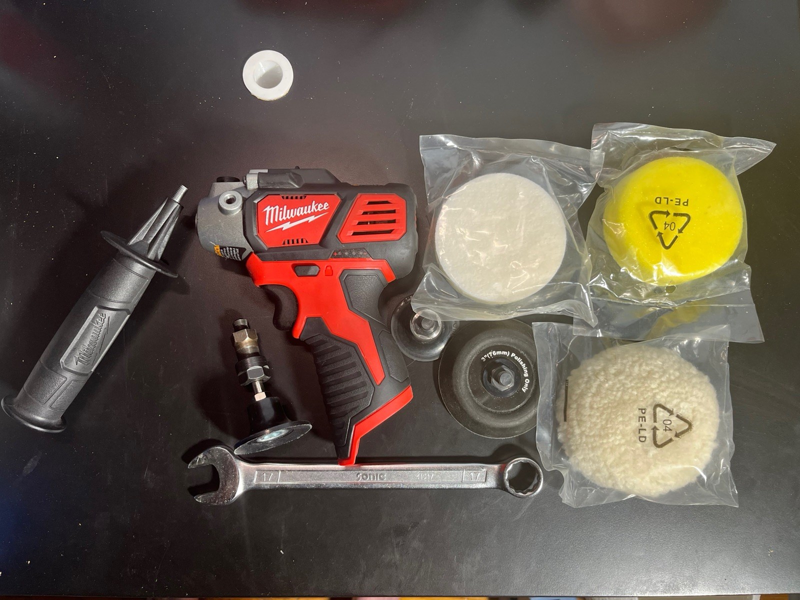 Milwaukee 2438-20 M12™ Variable Speed Polisher/Sander w/Die Grinder Adapter