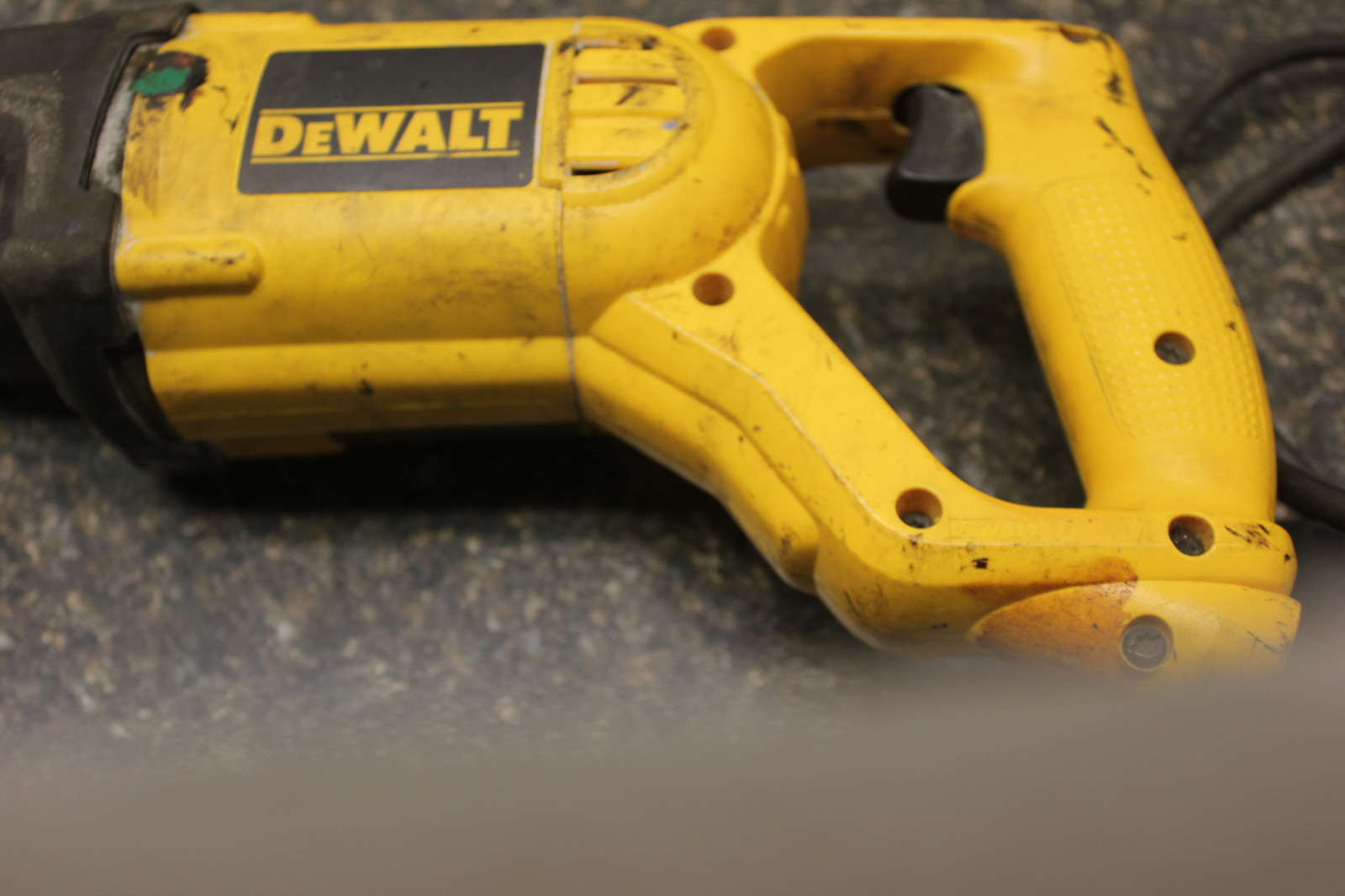 DEWALT DW304P 10 Amp Reciprocating Saw 97977-1