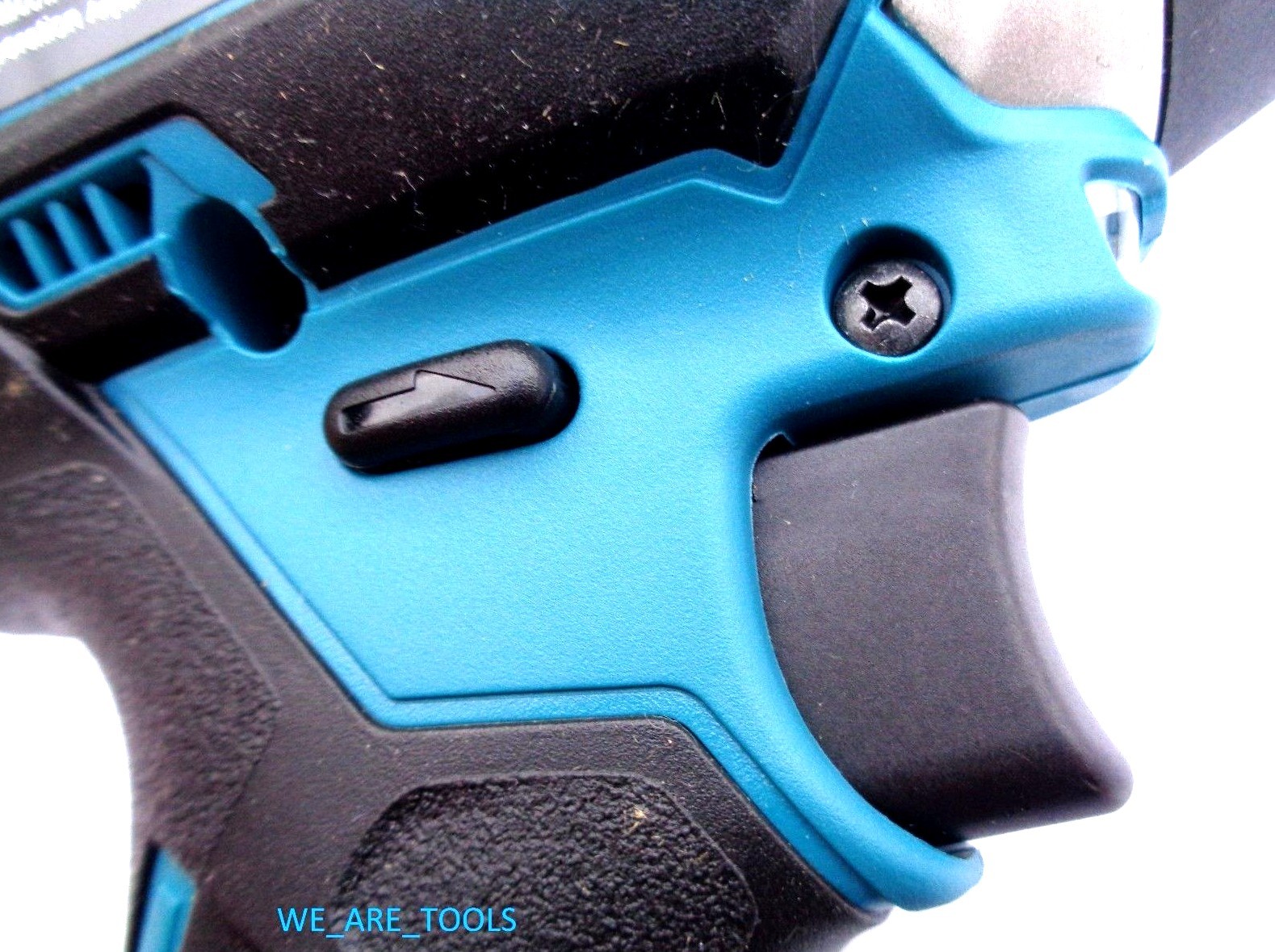 New Makita 18V XDT11 Cordless 1/4&Prime; Impact Driver, (2) BL1830B Batteries 18 Volt