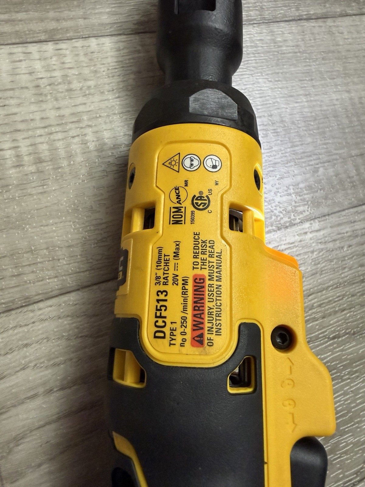 DEWALT DCF513B Atomic 20V Max Brushless 3/8&Prime; Ratchet