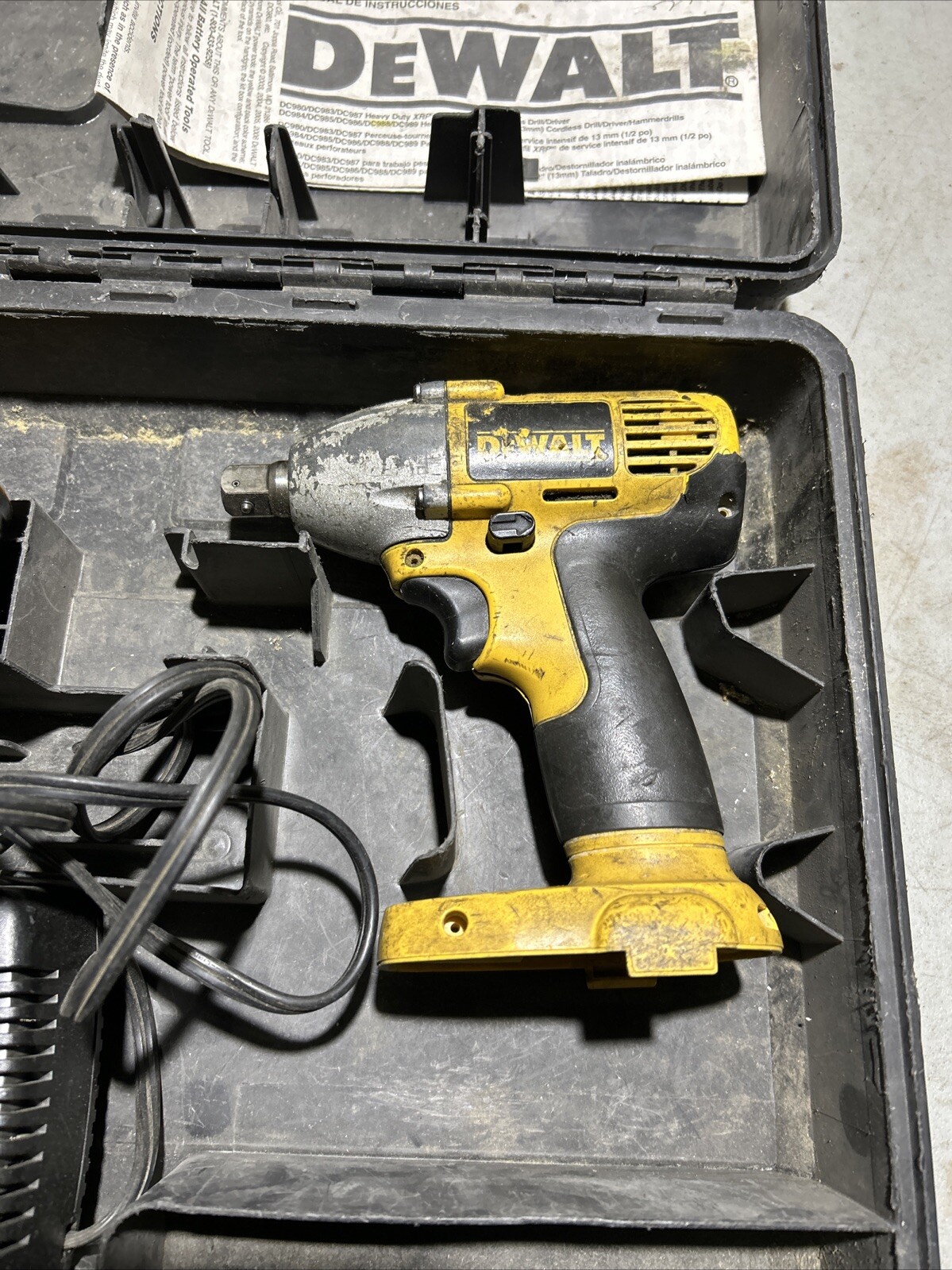 🔥DEWALT DW055 14.4V 1/2&Prime; Impact Wrench With DW9107 Charger DC9091 Battery Case