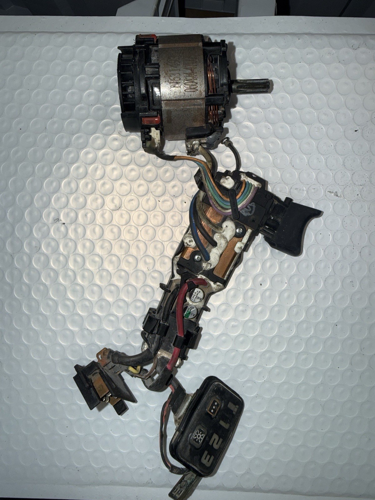 NA016958 Original Motor+Switch Assembly For DeWALT DCF892NT Impact Wrench
