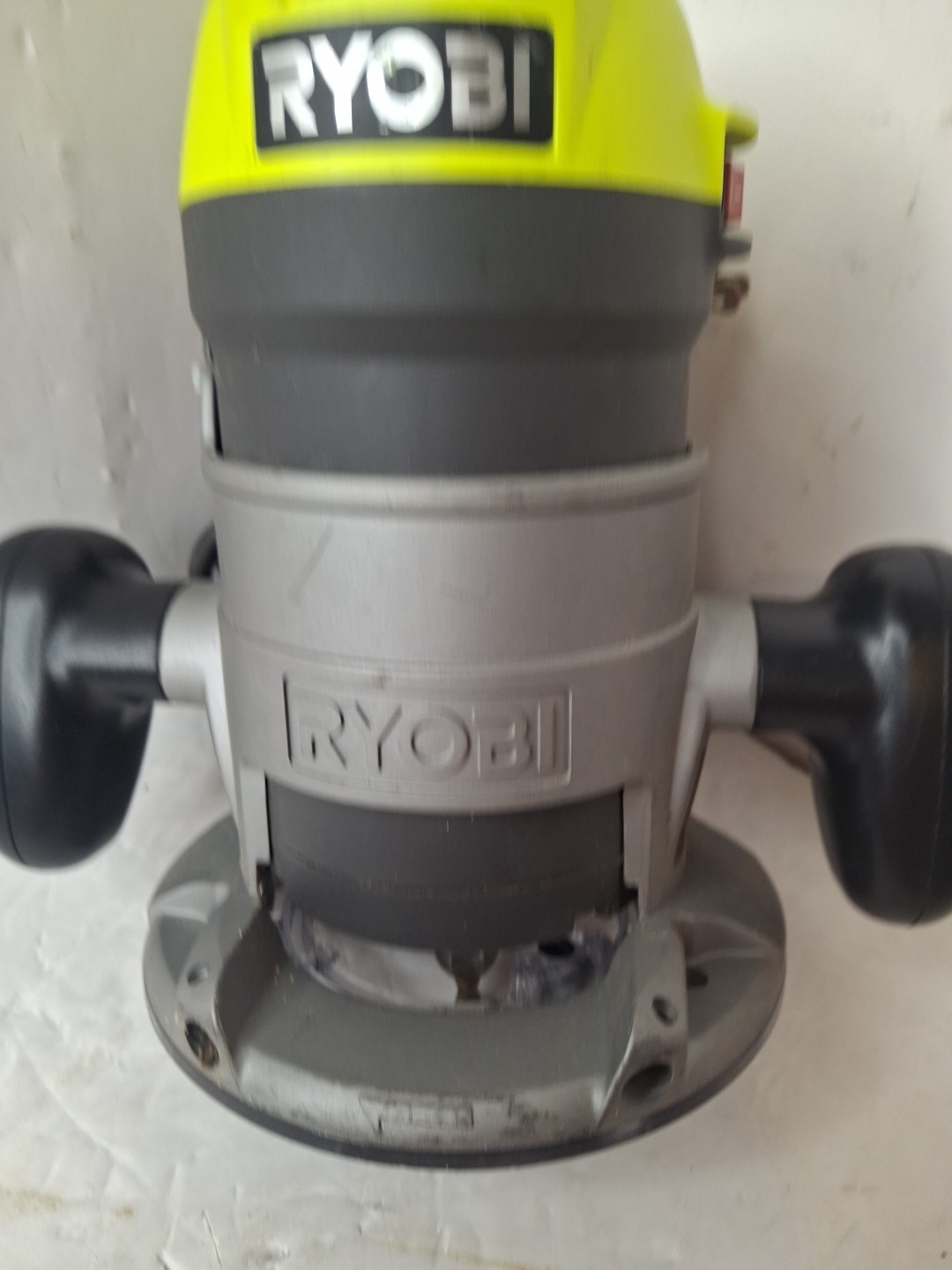 RYOBI R163G 8.5 Amp 1-1/2 Peak HP Fixed Base Corded Router With Diablo Bit