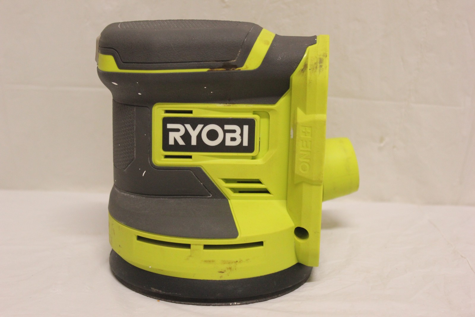 Ryobi PCL406 18V Cordless 5&Prime; Random Orbit Sander (Tool Only) C2