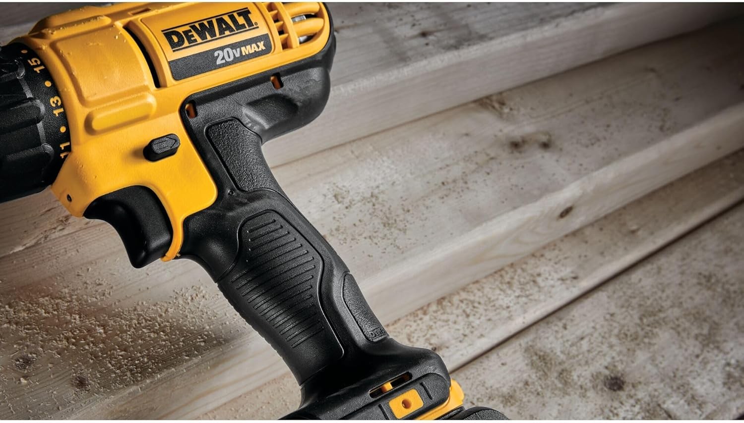 20V Max Cordless Drill/Driver Kit, 2 Batteries and Charger Included (DCD771C2)