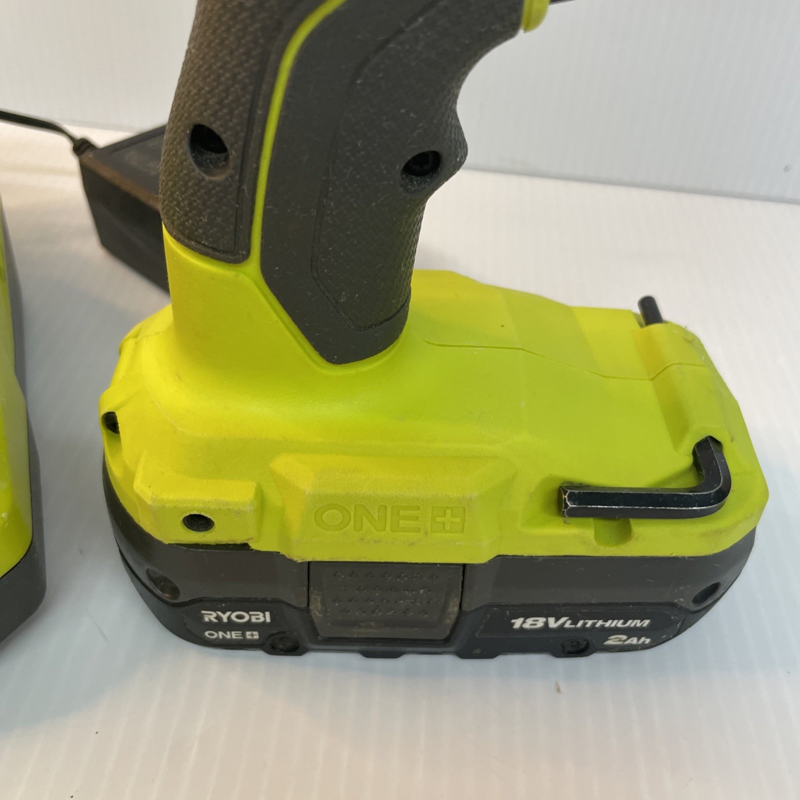 Ryobi ONE+ 18V Cordless Oscillating Multi-Tool Kit with 2.0Ah Battery -Pre Owned