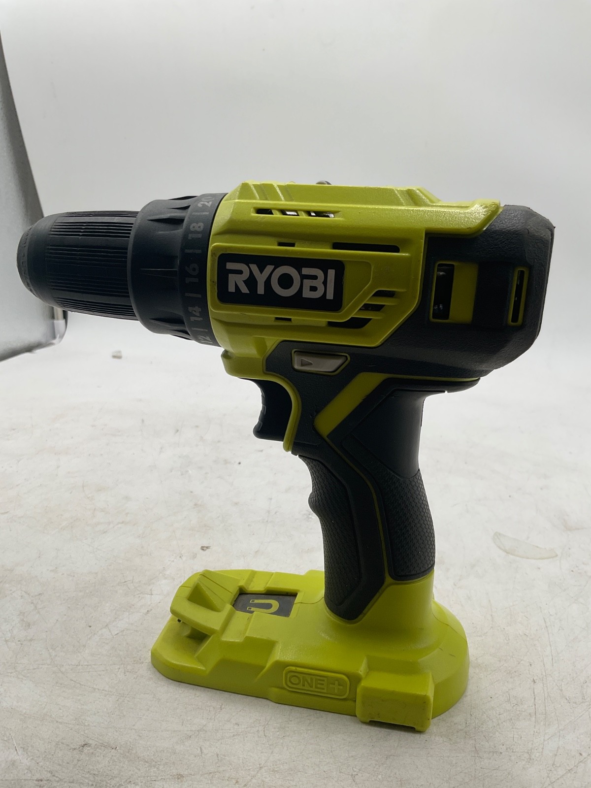 RYOBI TOOLS P215 (B07001648)