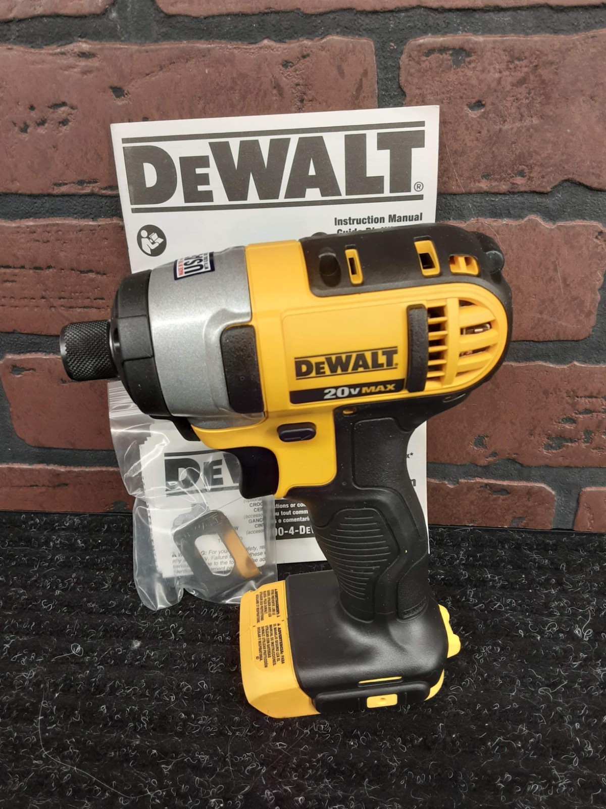 Dewalt DCF885 20V MAX 1/4&Prime; Impact Driver-***NEW***
