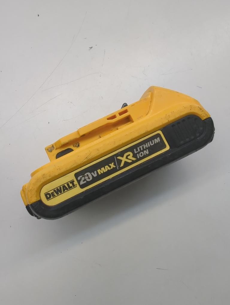 DEWALT DCW200 (SBL012369)