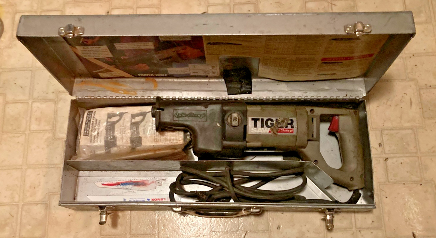 Used Porter Cable Tiger Reciprocating Saw Quick Change Cord Model 737 W/ Case NR