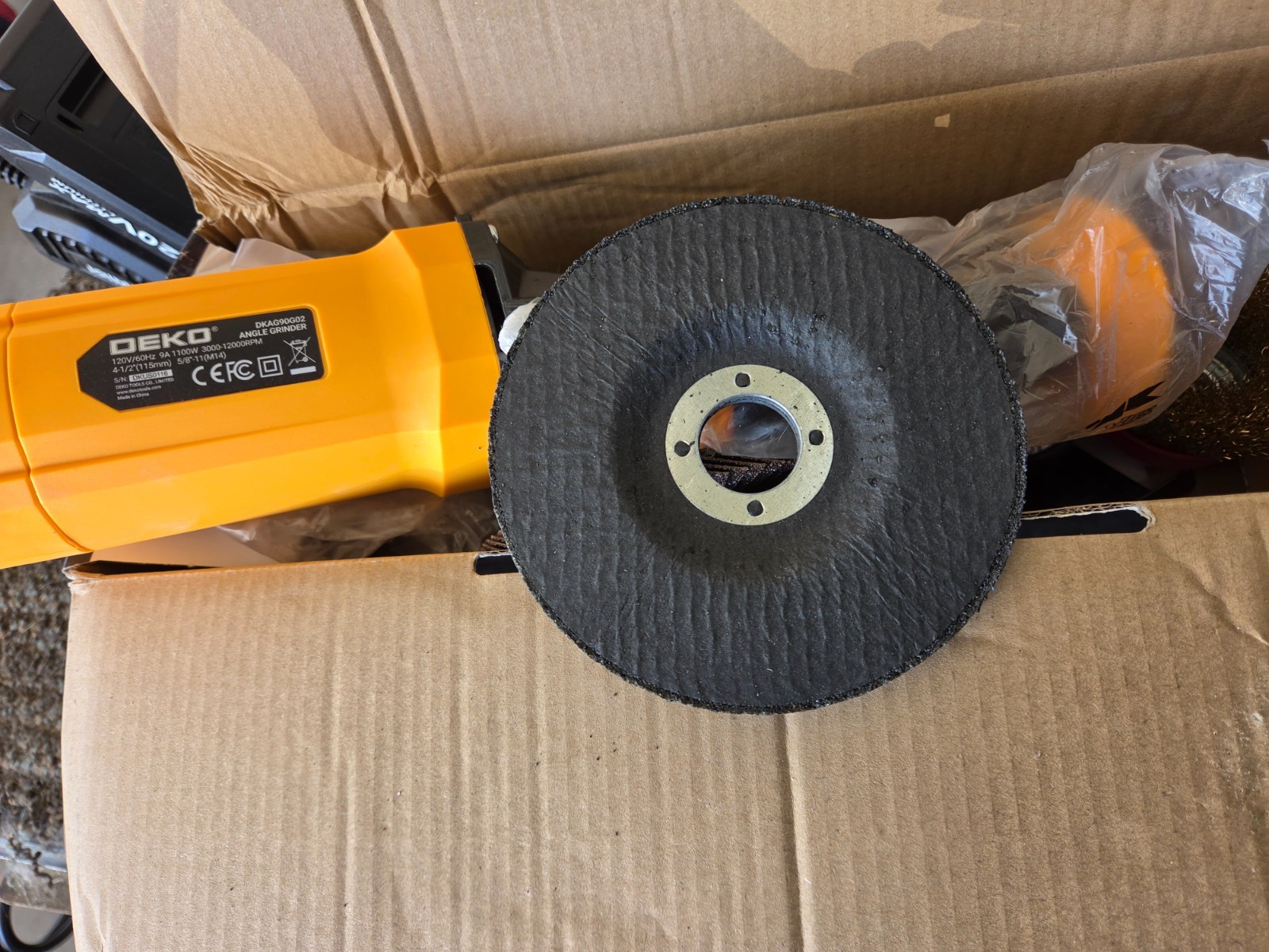 9-Amp DEKO Angle Grinder: DKAG90G04-1/2 inch Electric Corded Power Tools NIB