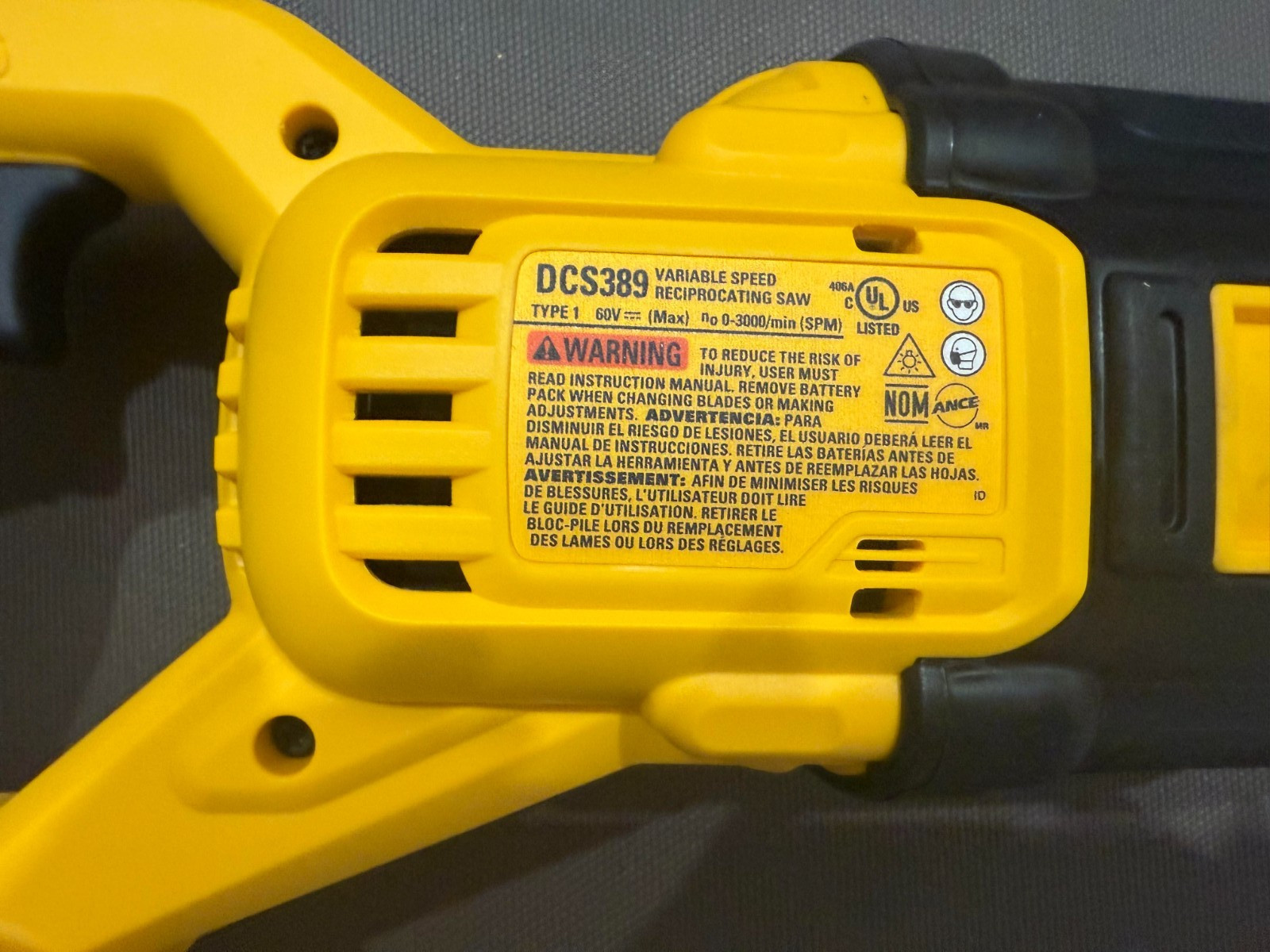 DEWALT DCS389B 60V MAX FLEXVOLT 1-1/8&Prime; Cordless Reciprocating Saw