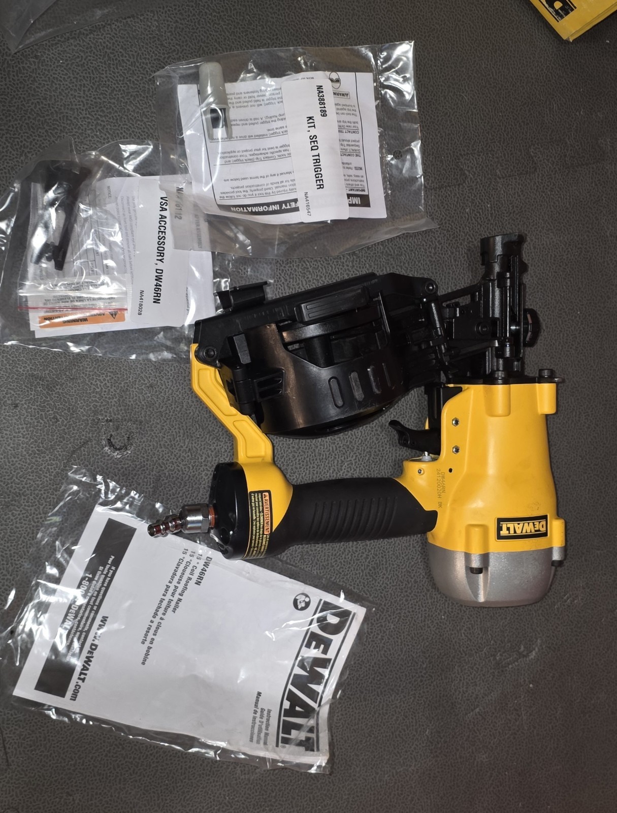 Dewalt DW46RN 15 Degree Pneumatic Coil Roofing Nailer