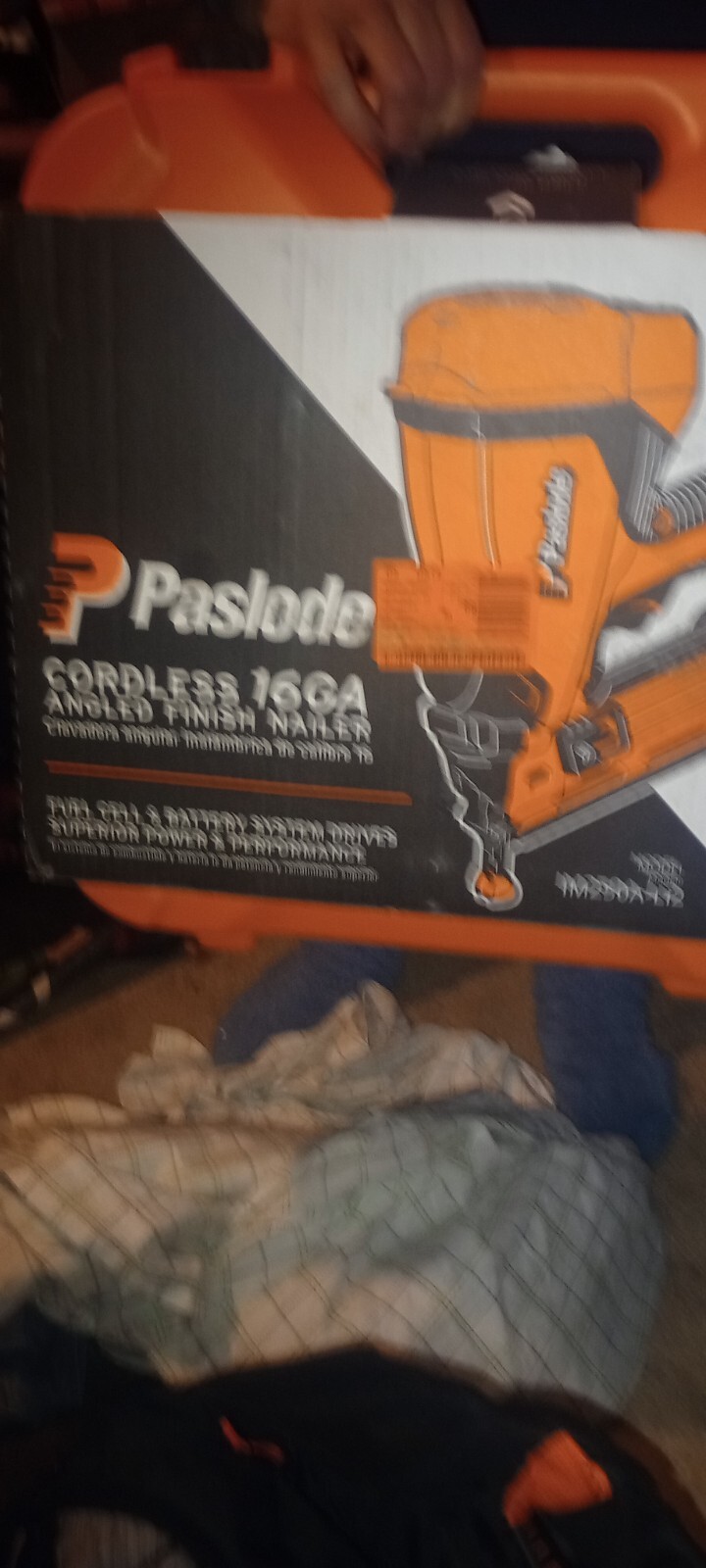 PASLODE 16GA IM250A-Li2 7.4V Finish Nailer KIT (916200) NEW SELLERS WARRANTY!!