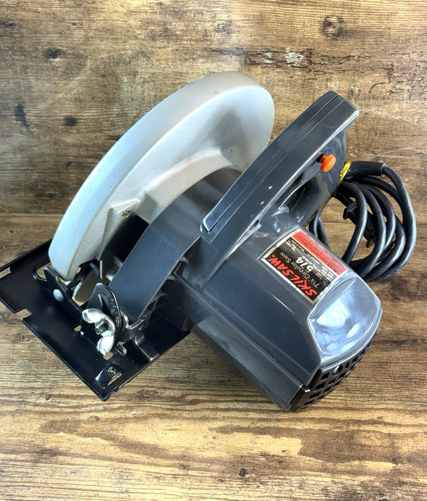 Vintage SKILSAW 574 7-1/4” Circular Saw 10A 1-3/4 HP USA w/ Original Case 1982