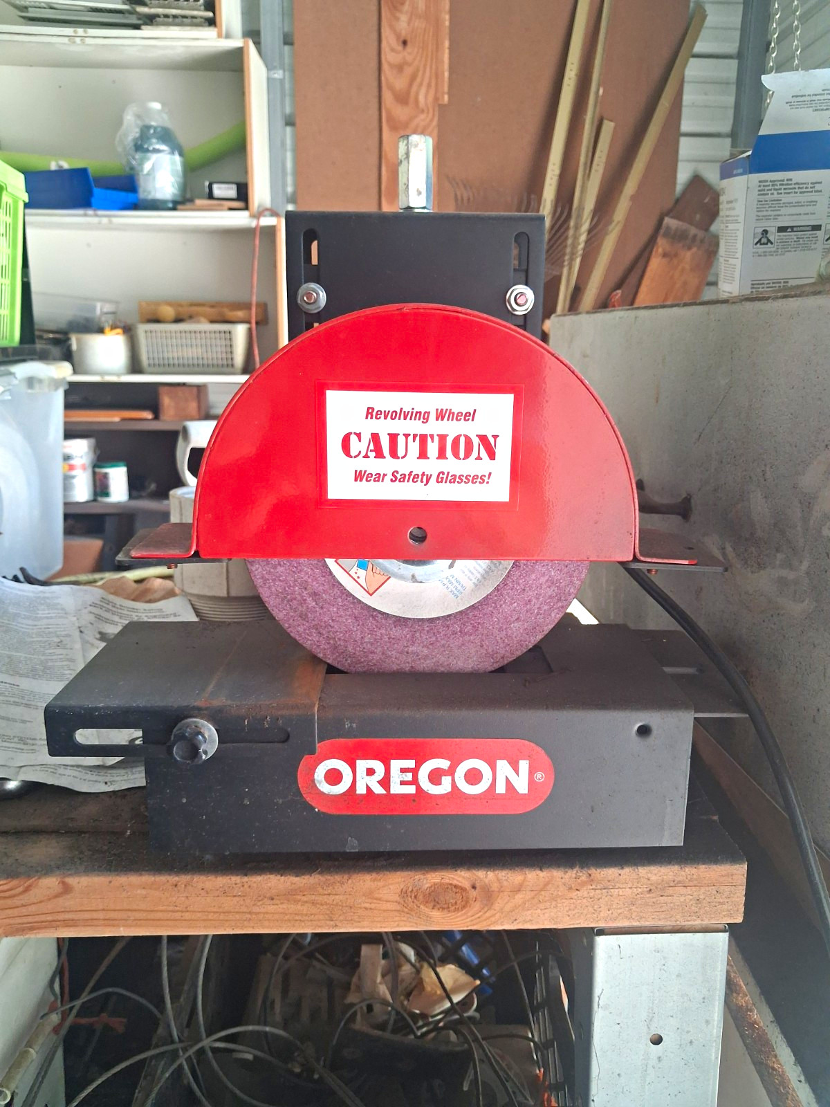 Oregon 88-025 Bench Grinder, 1/3 HP Induction Motor, 115V Corded, 2800 RPM
