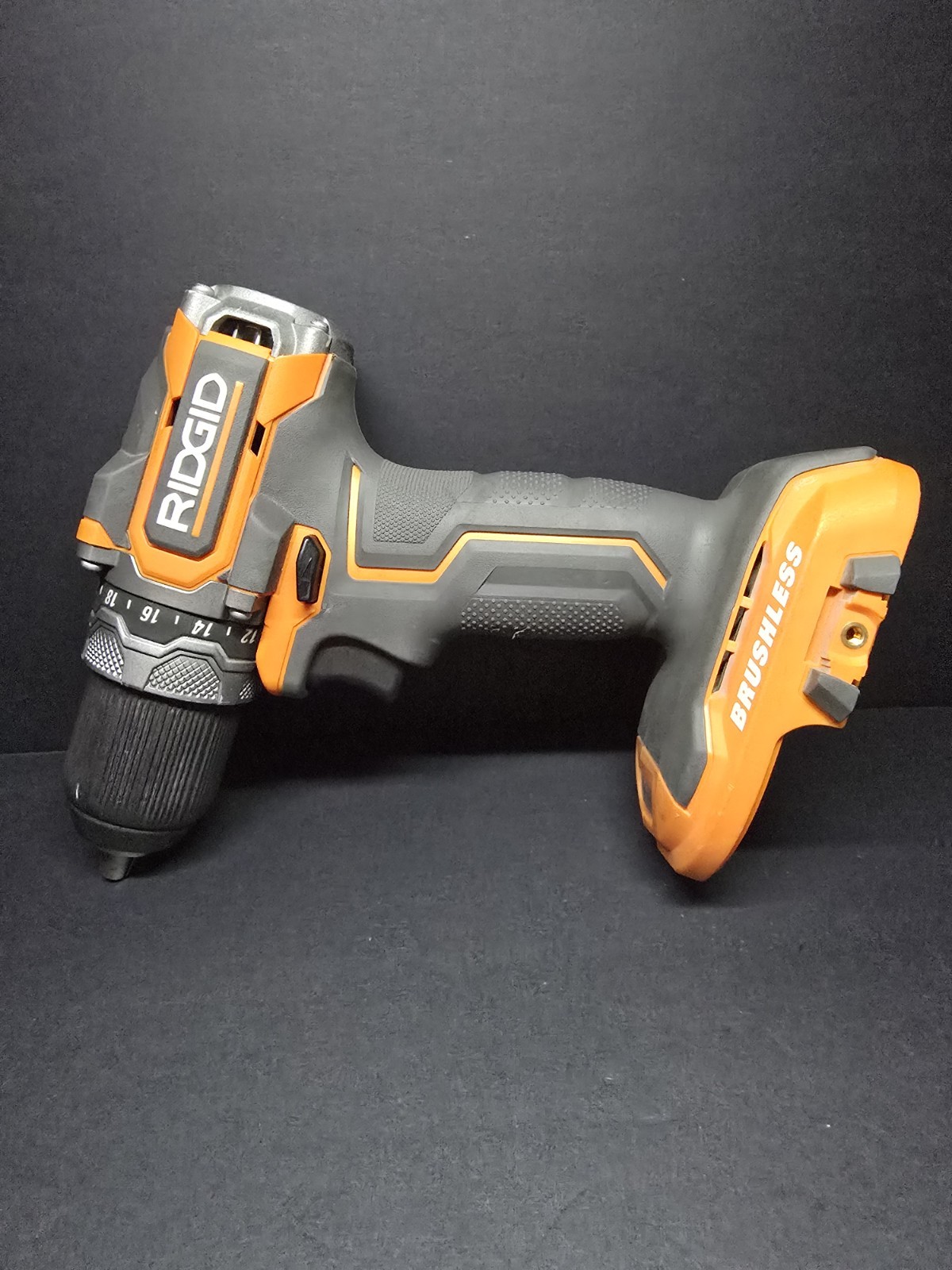 RIDGID 18V SubCompact Brushless Cordless Drill/Driver Kit 2 Ah Battery & Charger