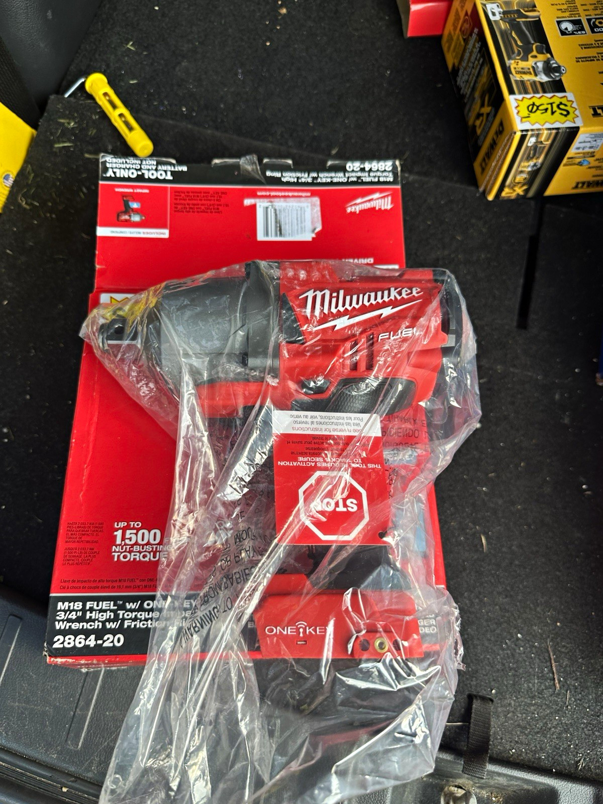 Milwaukee M18 FUEL 3/4 in High Torque Impact Wrench Friction Ring Tool Only