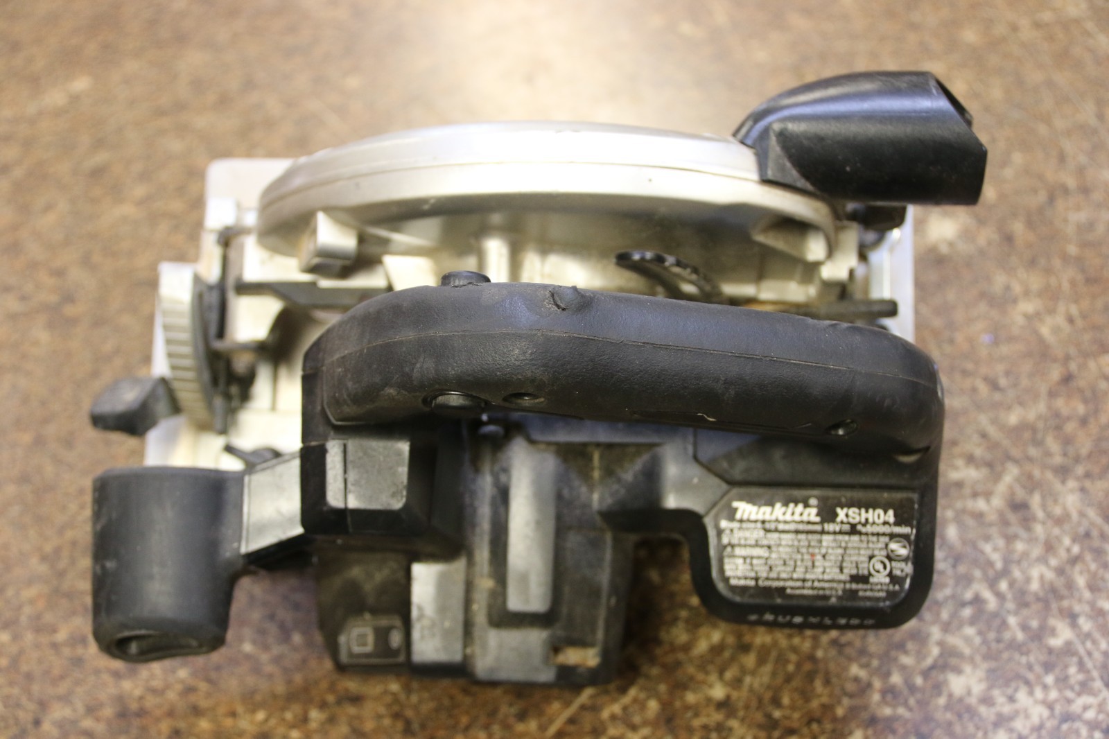 MAKITA XSH04 LXT 18V 6-1/2 INCH SUB COMPACT BL CIRCULAR SAW *WORKS*