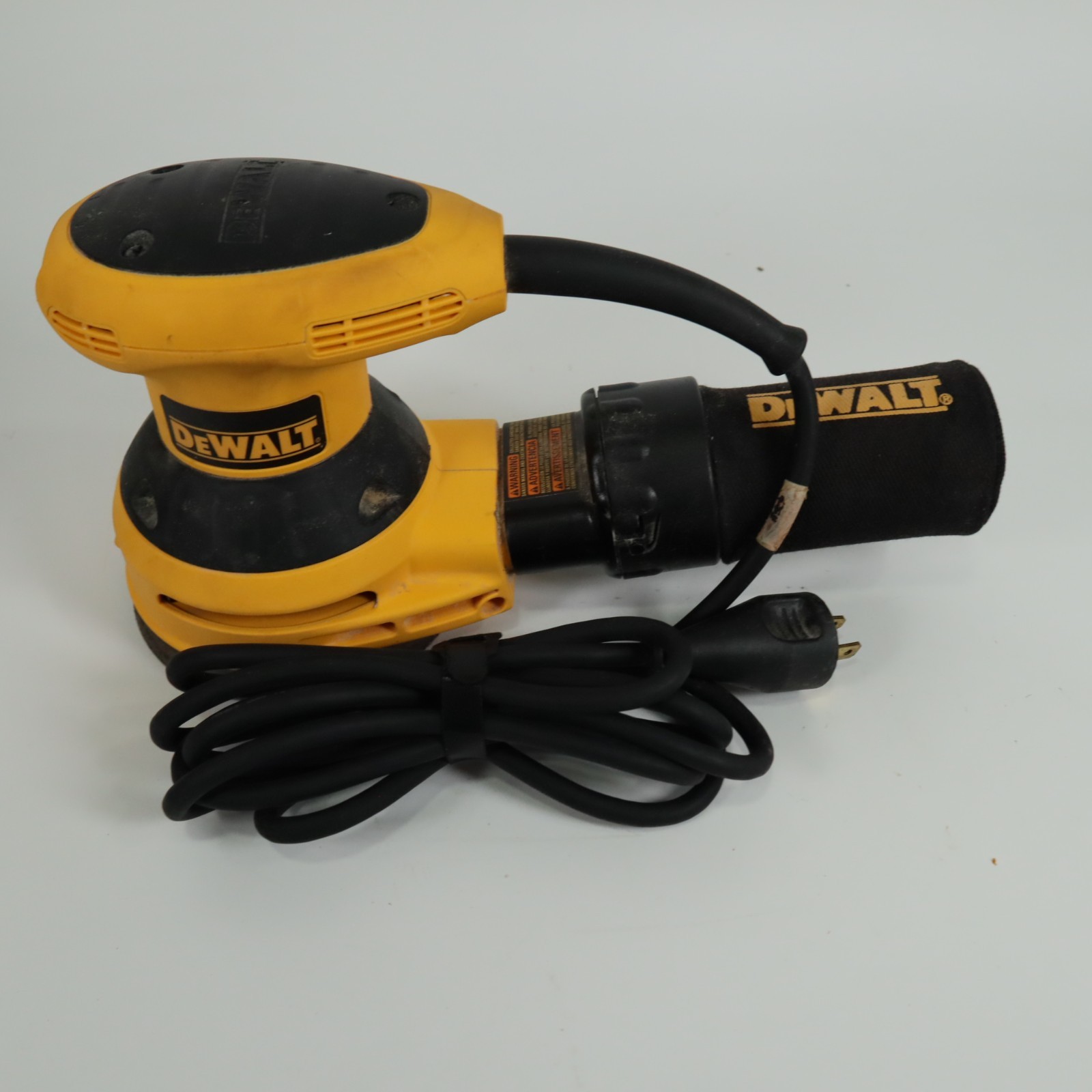 DeWalt D26451 5” Random Orbit Palm Sander w/ Dust Bag and Case – Tested Working