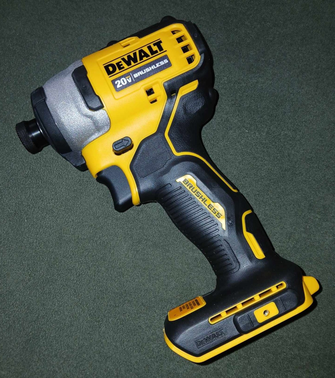 DeWalt DCF809B Brushless Impact Driver + 2.0 AH Battery _ * FREE SHIPPING