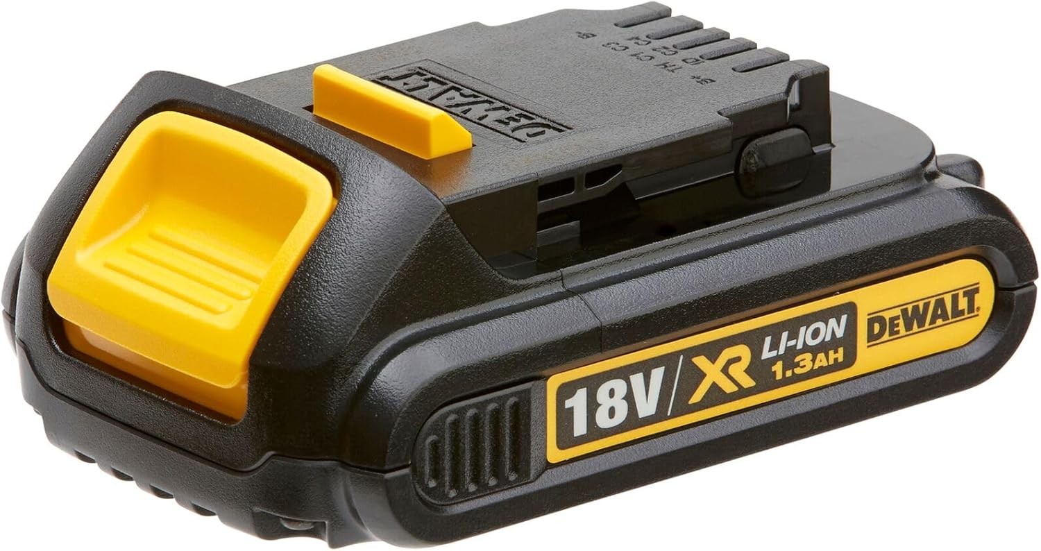 20V Max Cordless Drill/Driver Kit, 2 Batteries and Charger Included (DCD771C2)
