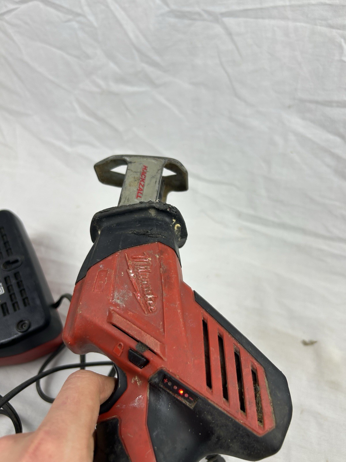 Milwaukee 2420-20 12V 12 Volt M12 Hackzall Reciprocating Saw With 4.0 Ah Battery