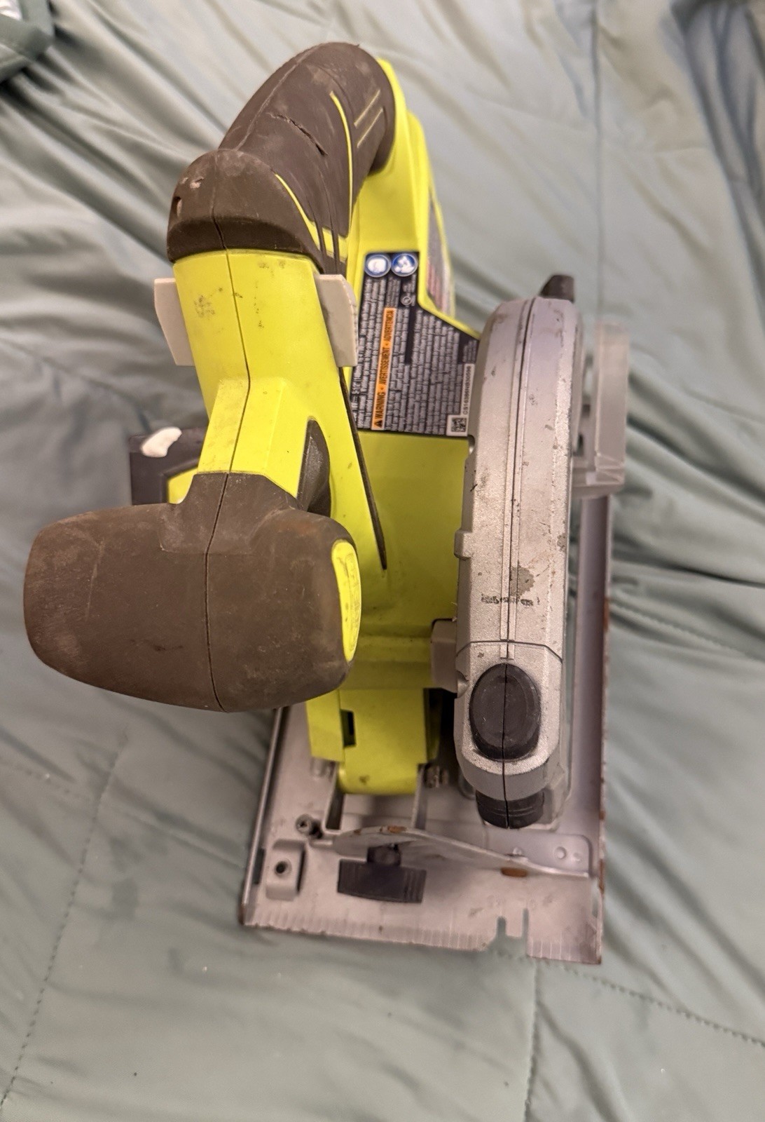 Ryobi P506 ONE+ 18V Cordless 5-1/2 in. Circular Saw w/ Laser Guide