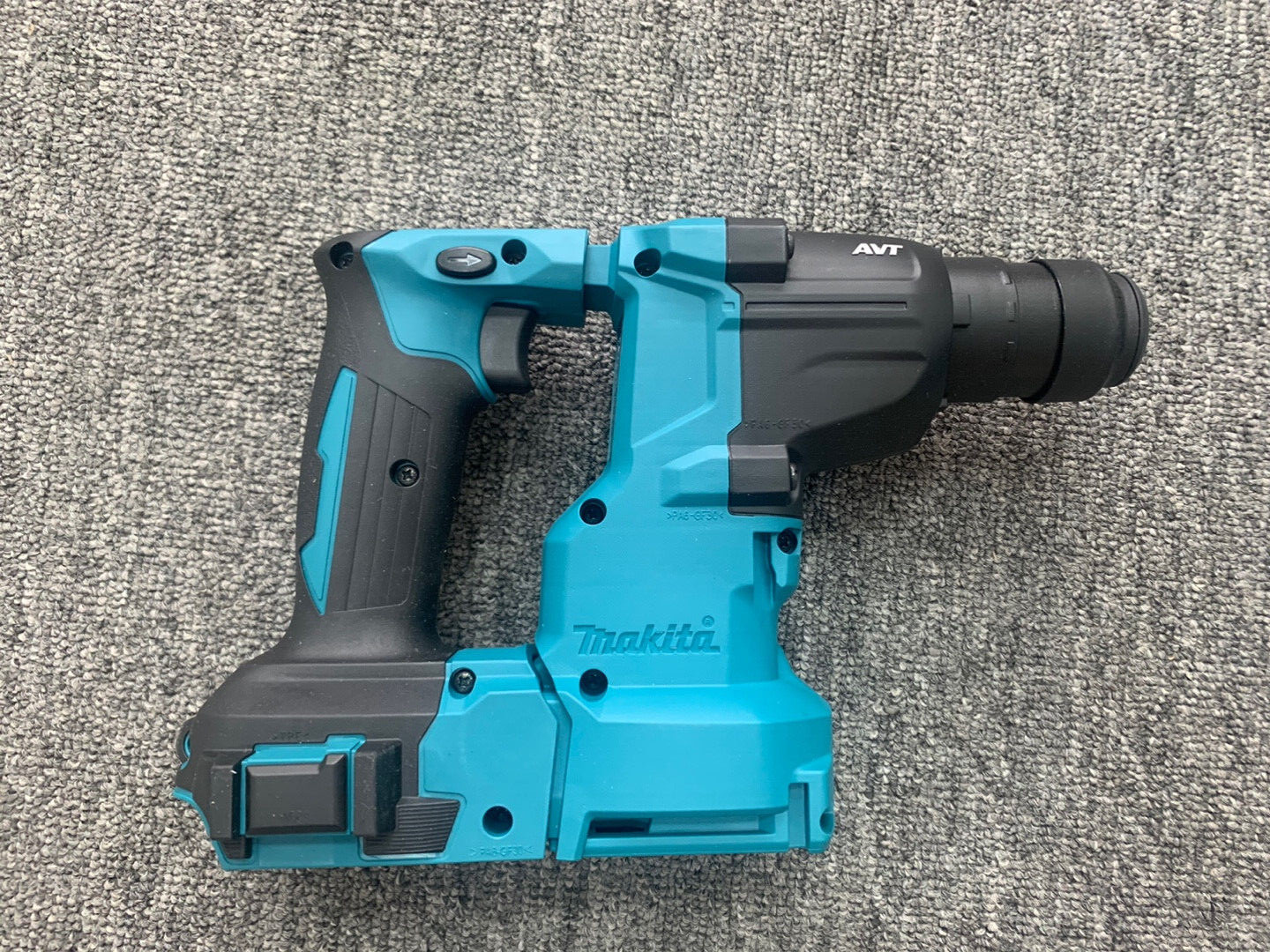 Makita DHR183 BL 18V Sleeve Chuck 1100Rpm 5000Bpm 1.7J 6.5lb 288x89x215mm *Bare*