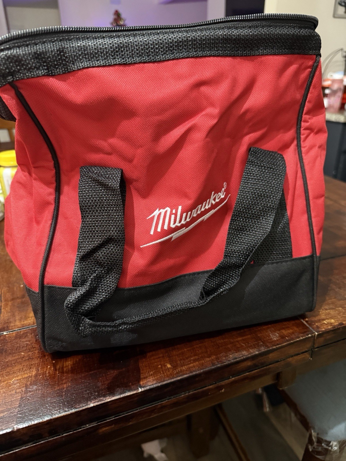 Milwaukee Charger M12 M18 with Cp 2.0 Lithium Battery and Bag – Brand New In Box