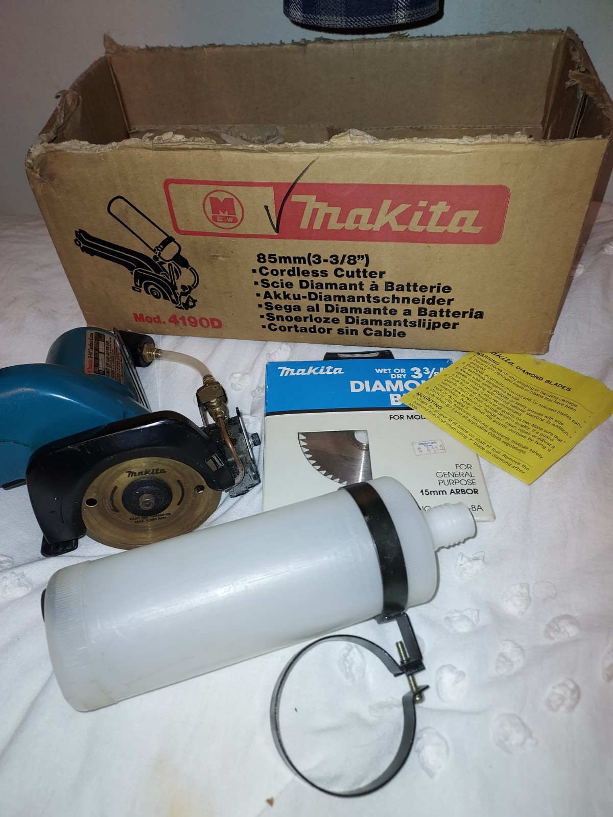 Makita 9.6v Wet Or Dry 4190D Saw Cordless