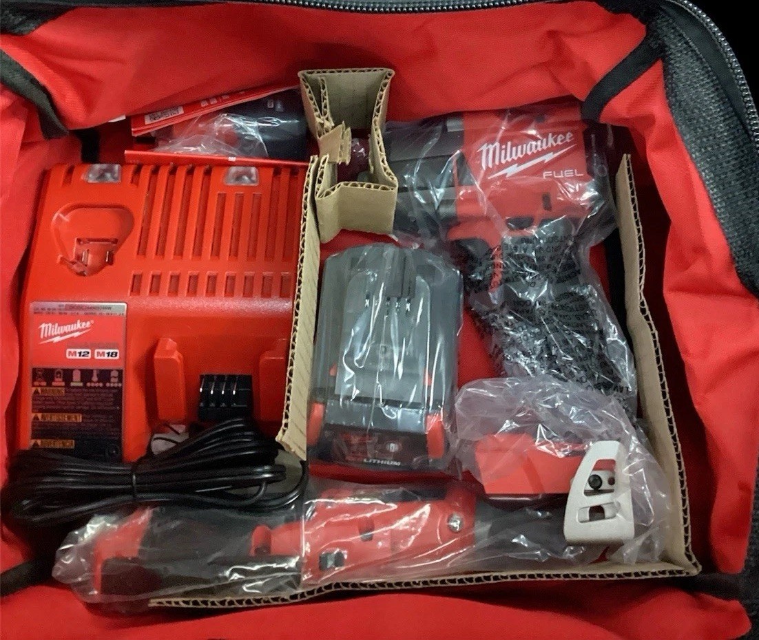 Milwaukee 2962-20 Impact & 2567-20 Ratchet Kit W/ 2.5 & 5.0 Batteries NEW