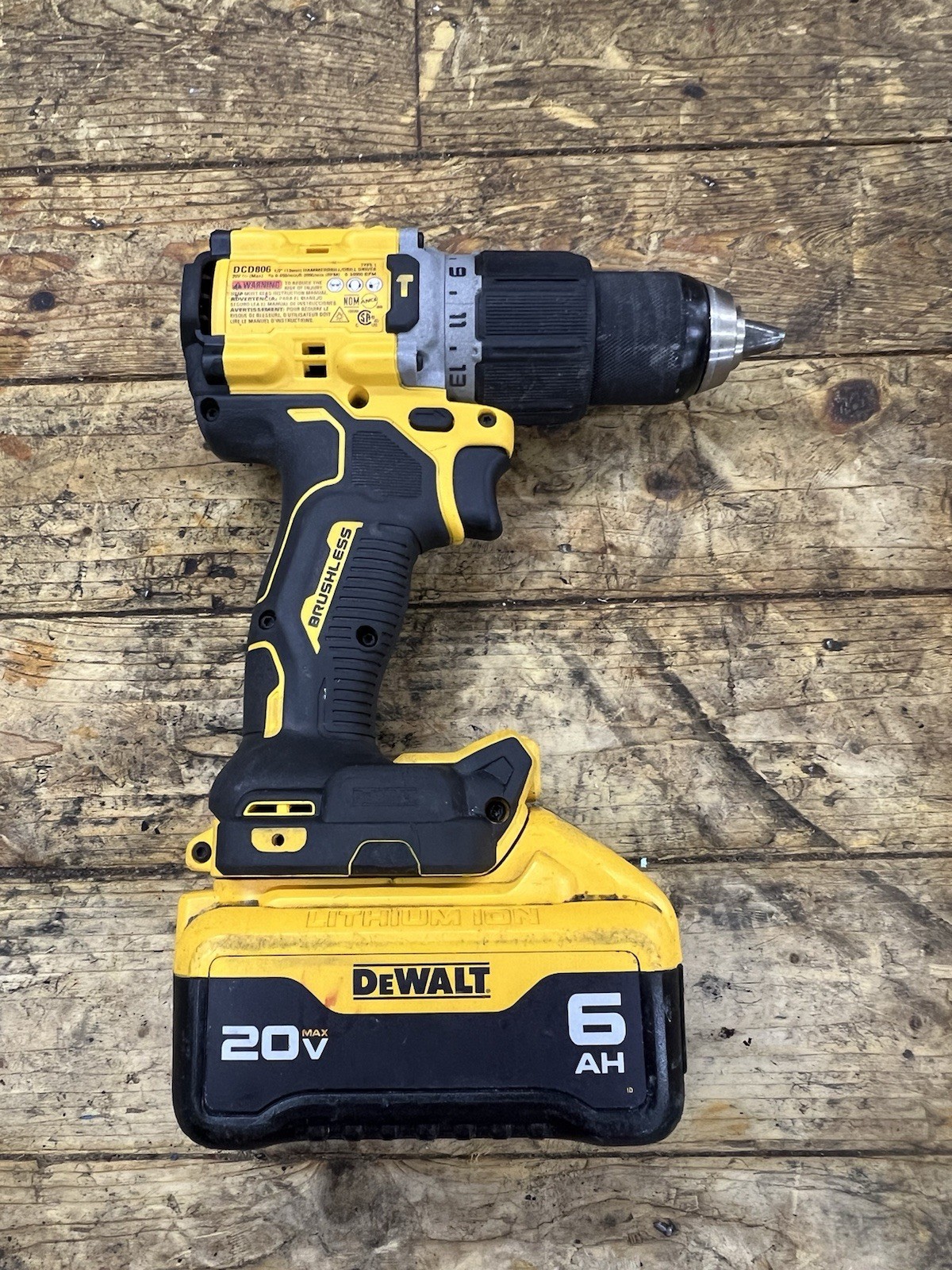 Dewalt Hammerdrill Drill DCD806 with Battery DCB206