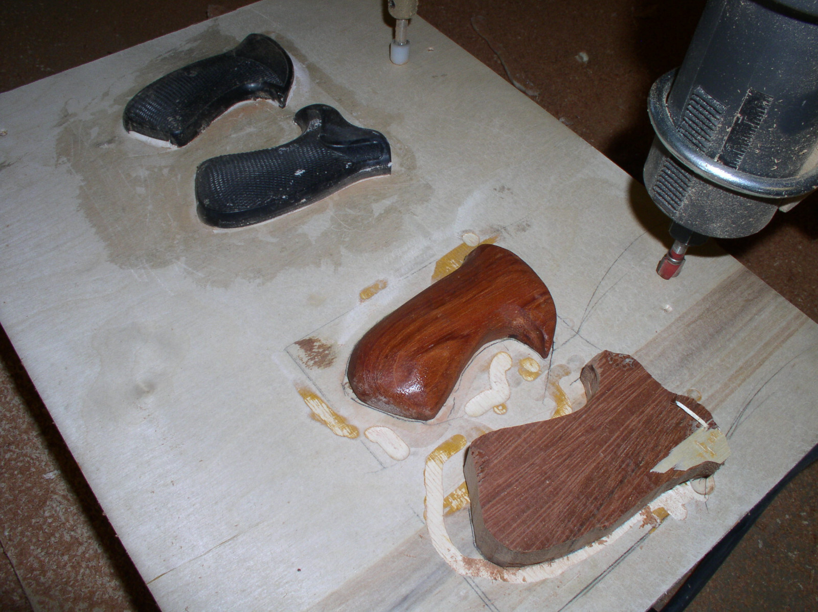 Wood Carving Duplicator- Carves a Precise Duplicate From Any Original Item