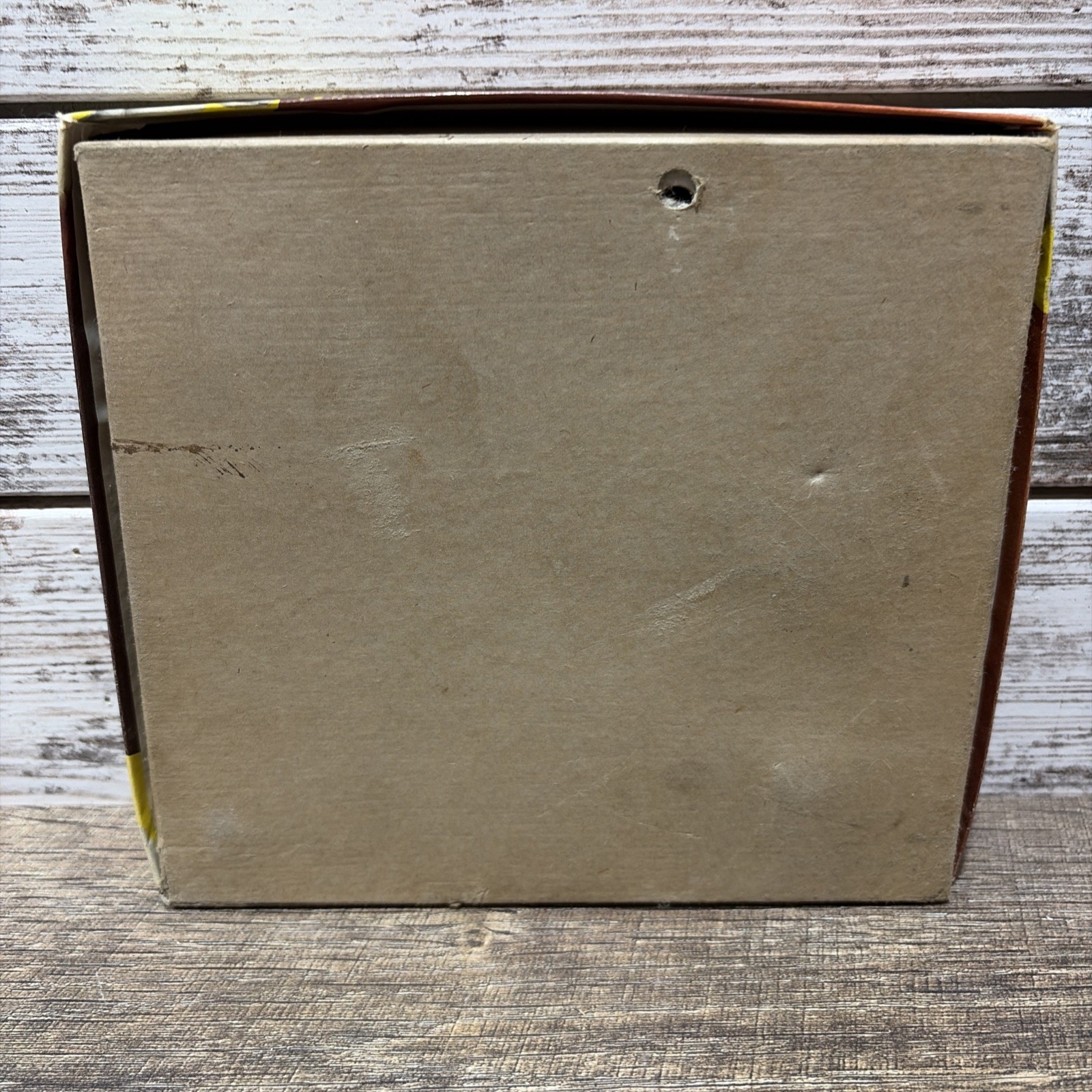 VINTAGE Arrow HEAVY DUTY Hand Staple Gun Tacker Model T-50 with original box