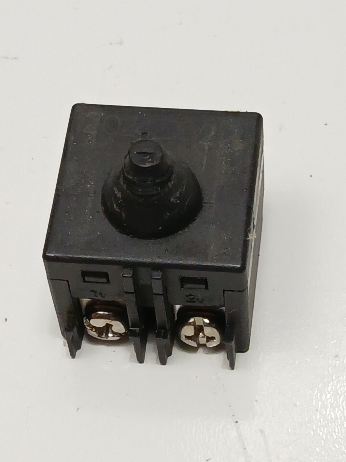 Ryobi OEM Parts. Switch Assembly AG4031G Corded 4-1/2&Prime; Angle Grinder. #17