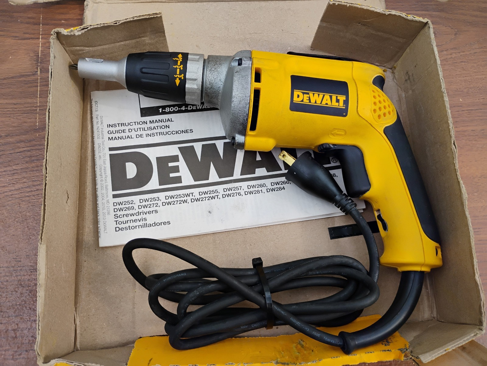 DEWALT DW272 6.3 Amp Drywall Screwdriver type 7 with original box