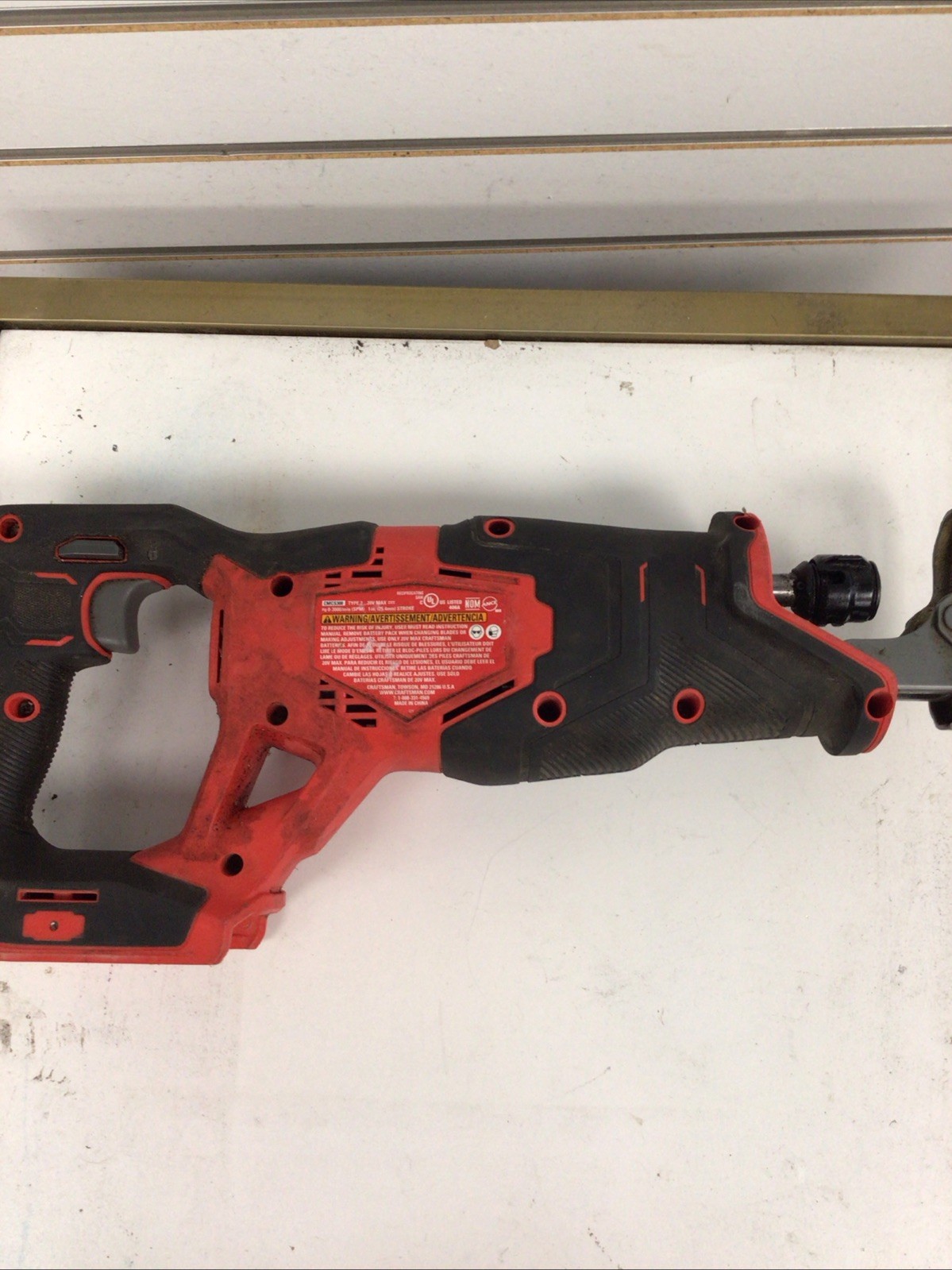 USED CRAFTSMAN CMCS300 20V CORDLESS RECIPROCATING SAW TOOL ONLY (QUC027352)