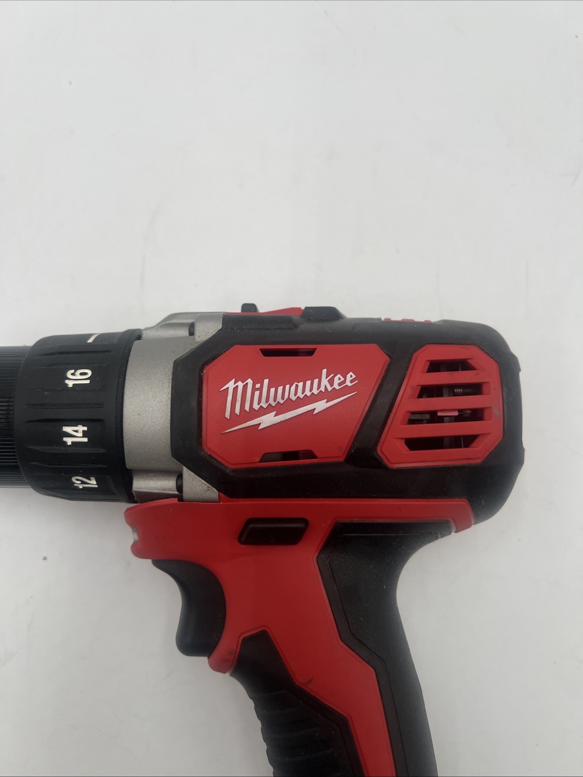 Milwaukee 2606-20 M18 18V Lithium-ion Cordless 1/2&Prime; Drill Driver (Tool Only)