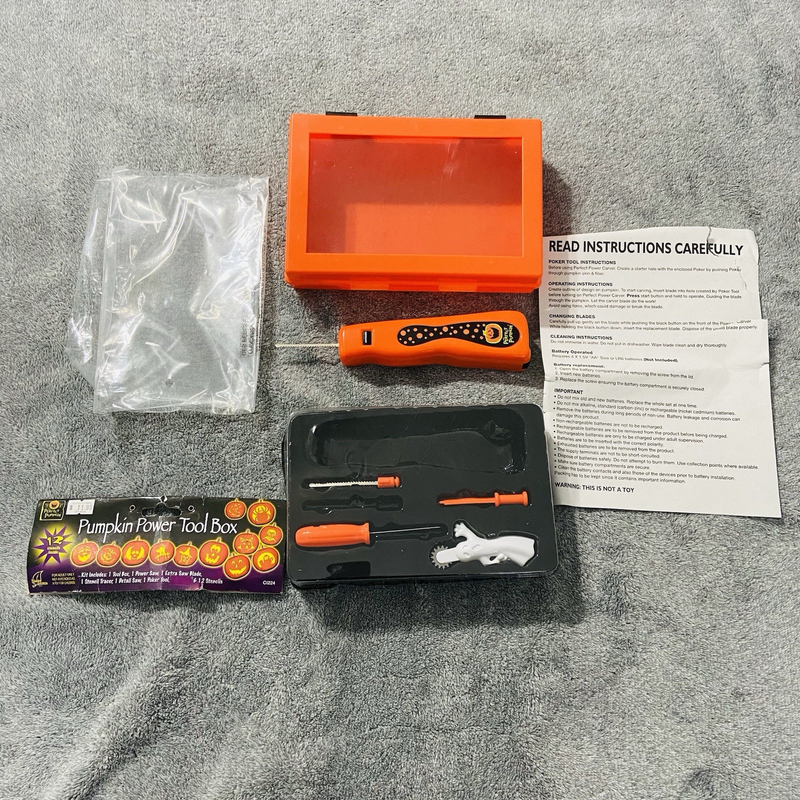 Pumpkin Carver Tool Kit Perfect Extra blade Poker New Saw Stencils Battery