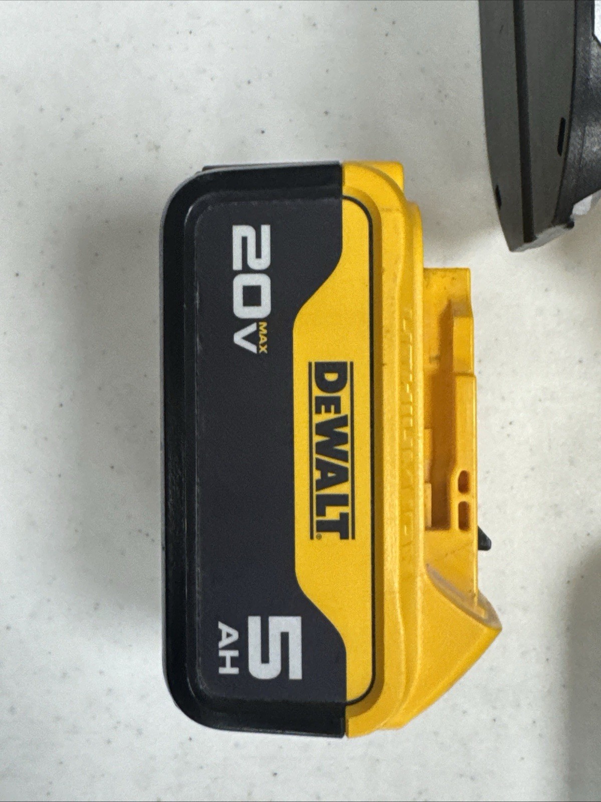 Mint GENUINE DEWALT DCS334 20V XR Cordless Jigsaw Saw Kit 5.0ah