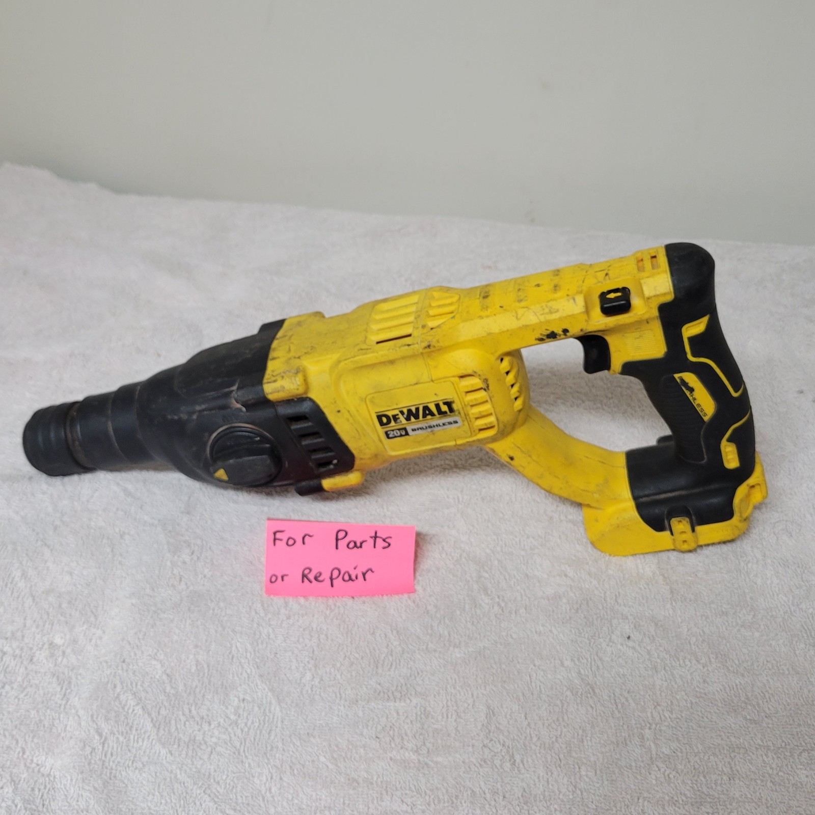DEWALT DCH133B 20V Max XR Rotary Hammer Drill – FOR PARTS OR REPAIR